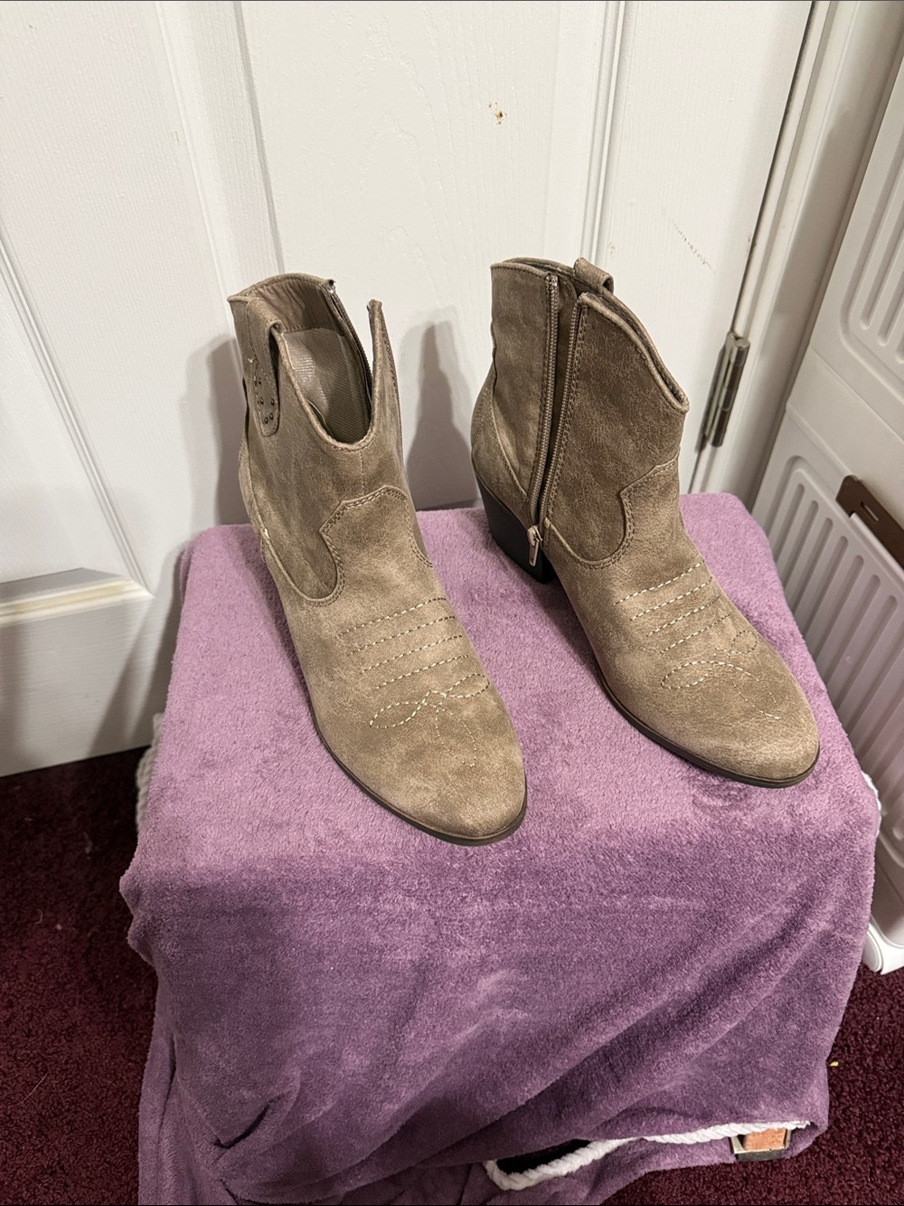 Rampage Taupe Suede Western Ankle Booties
